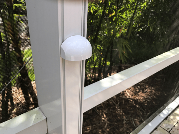 DL15 PC Pool Cage Light Application Photo