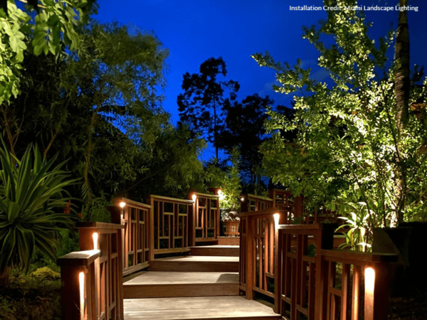 DL20 Large Deck Light Application Photo