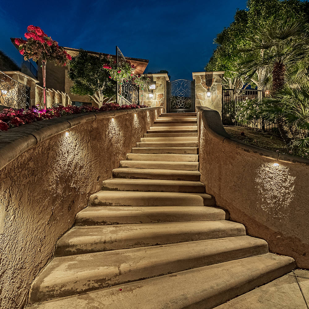 DL15-II Mini Deck Lights illuminating a stairway and retaining walls